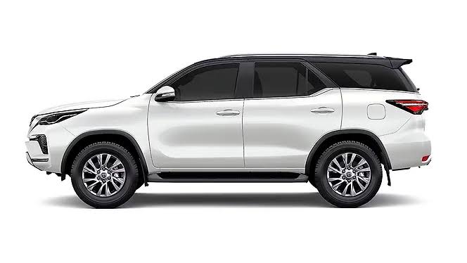 About Daewoo Rent A Car | Car Rental Company Pakistan 2 Toyota Fortuner Legender Side Profile Image - Daewoo Rent a Car